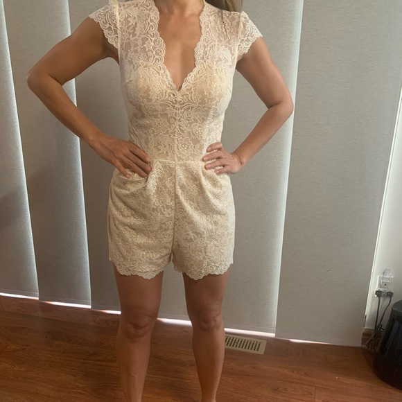 Bebe Ivory lace jumpsuit - Picture 2 of 3